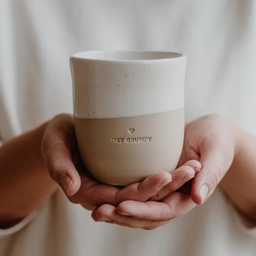 STEINGUT BECHER div. Gravuren